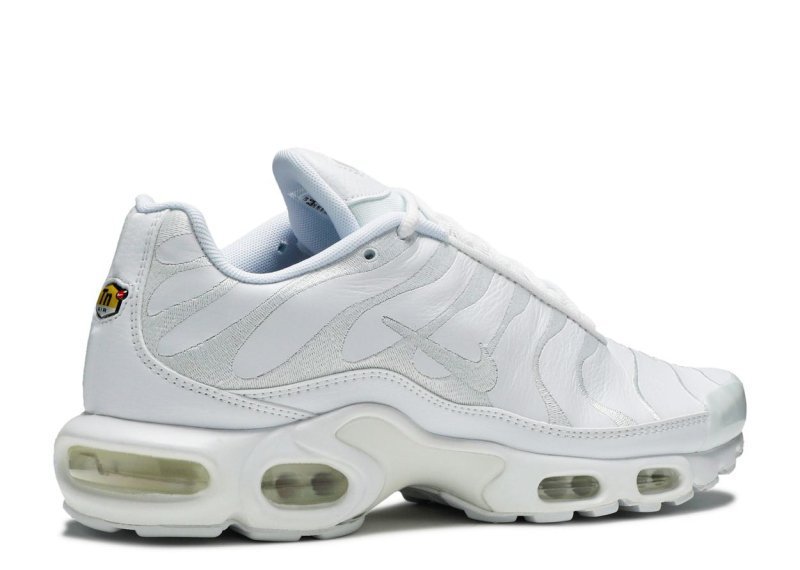 Air Max Plus Triple White - French Destock