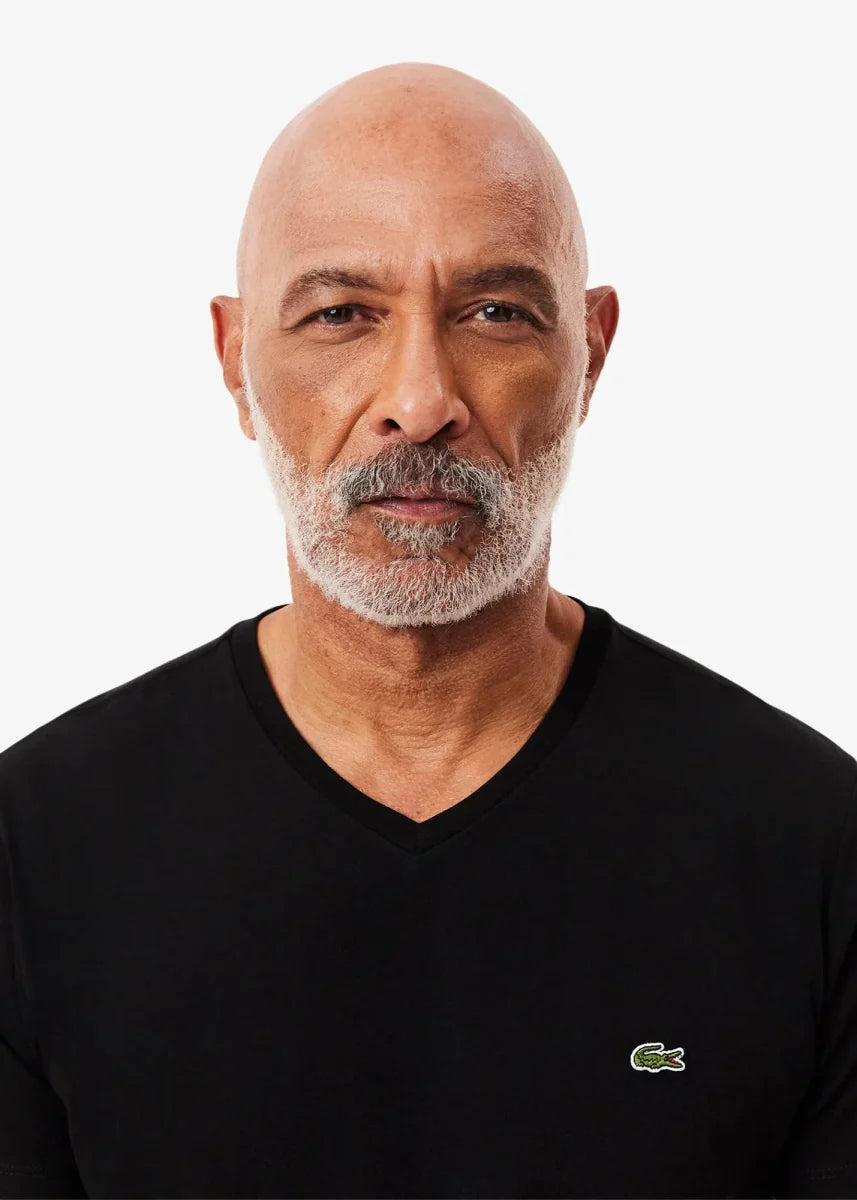 T-shirt col V Lacoste noir - French Destock