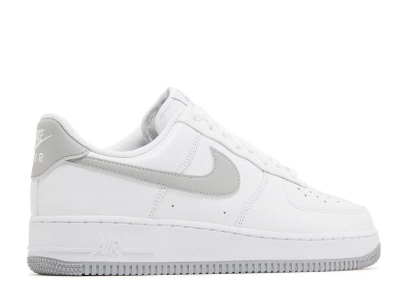 Air Force 1 Low ’07 White Light Smoke Grey - French Destock