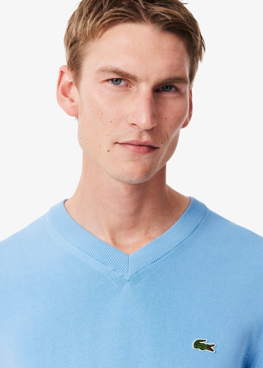 Pull col V Lacoste bleu - French Destock